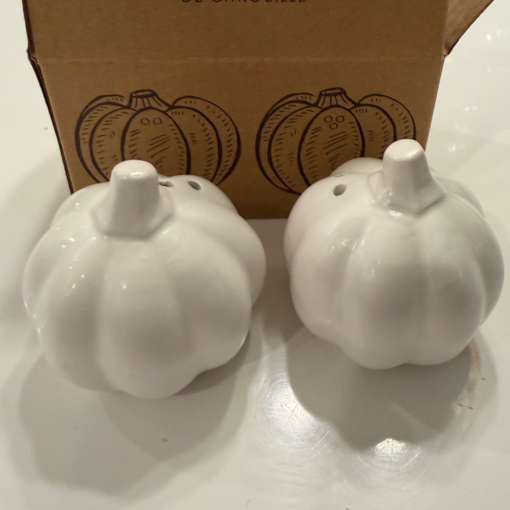 Talking Tables White Pumpkin Salt & Pepper Shakers - Picture 2 of 5